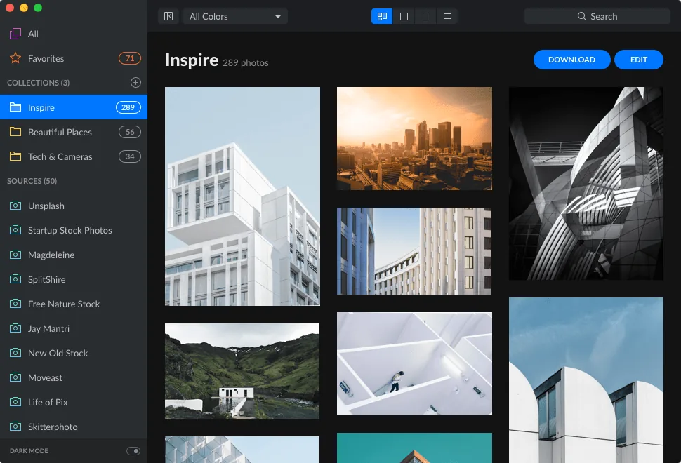 Zoommy app showing photos in a uniform grid